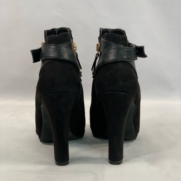 Sam & Libby Black Gold Peep Toe‎ Heeled Booties Faux Suede Belted Women’s Size 6 - Picture 2 of 11